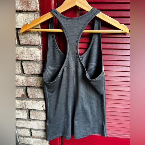 Nike NFL Women's Black and Yellow Pittsburgh Steelers Tank Top XS - Picture 6 of 6